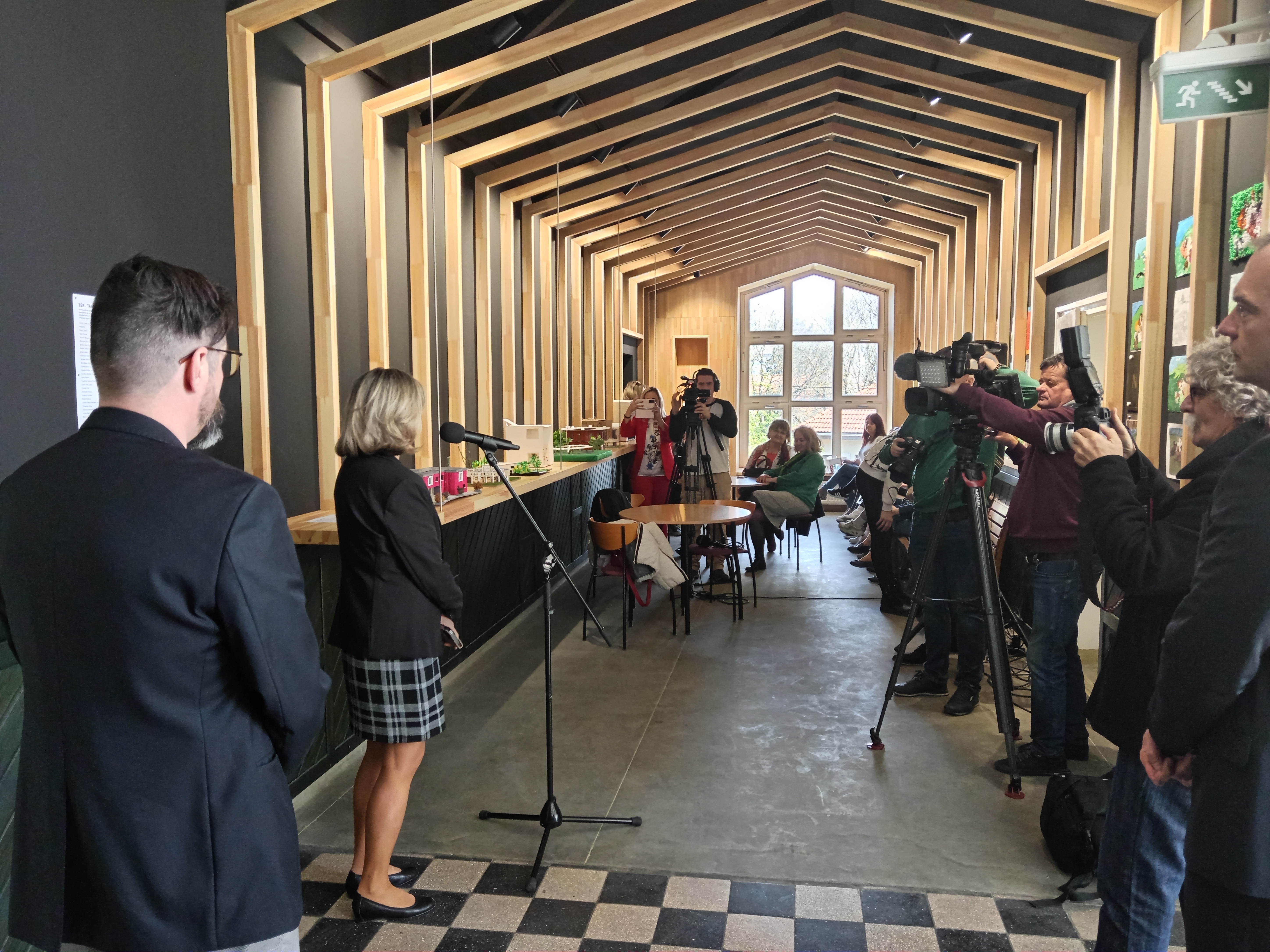 A Tanuló Galéria átadása